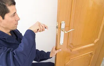 Locksmith Master Shop Miami, FL 305-307-5768 - 4-Locksmith-Help